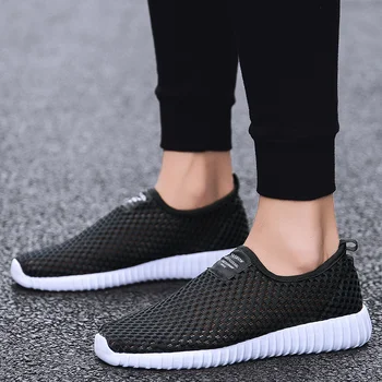2021 Vara Adidași Bărbați Îndrăgostiți Gol Respirabil Pantofi Casual Antiderapante Confortabil în aer liber Pantofi de Funcționare